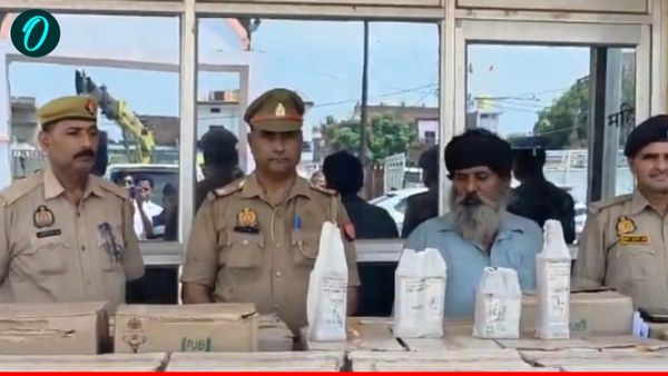 UP News: बिहार ले जाई जा रही थी अवैध शराब की करोड़ों की खेप, चंदौली पुलिस ने ट्रक से किया जब्त