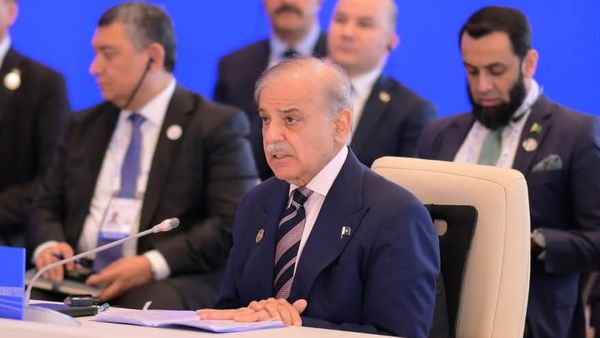 ECO समिट में पाकिस्तान की नौटंकी! पीएम शहबाज शरीफ ने दोहराई पुरानी स्क्रिप्ट, कश्मीर को लेकर फिर उगला जहर