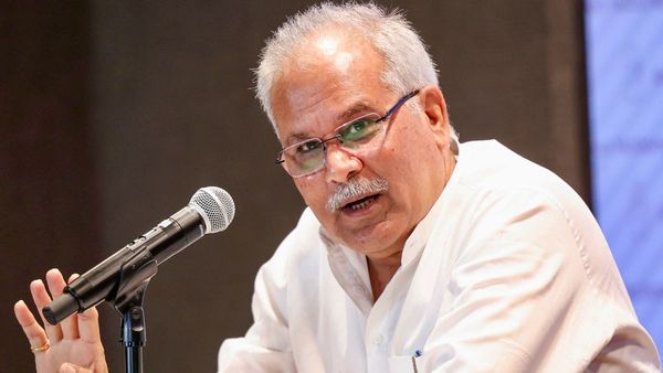 भूपेश बघेल के बेटे चैतन्य को ED ने किया गिरफ्तार, शराब घोटाले मामले में कोर्ट ने भेजा 5 दिन की रिमांड पर