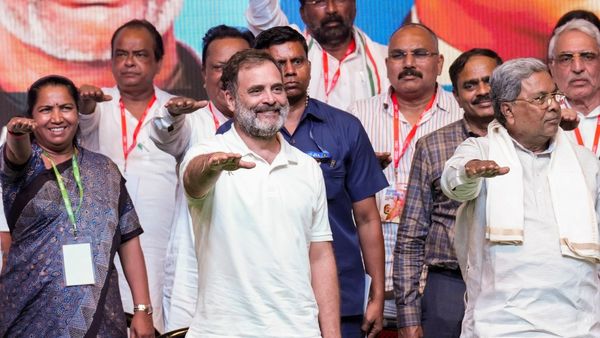 'राहुल गांधी बन सकते हैं नए आंबेडकर' कांग्रेस नेता के बयान से राजनीतिक बवाल, क्या है मामला?