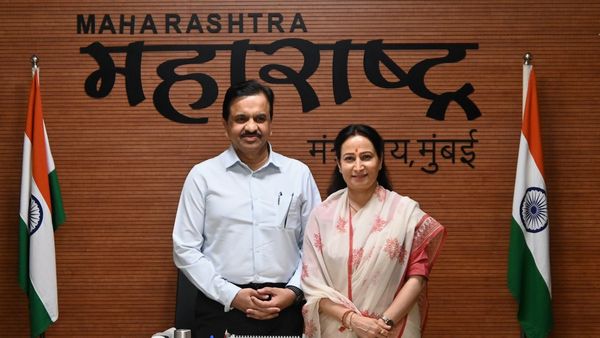 IAS राजेश मीना: सरकारी स्कूल से लेकर महाराष्ट्र के मुख्य सचिव तक की यात्रा, पत्नी ने शेयर की सक्सेस स्टोरी