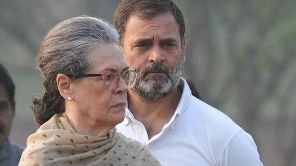 National Herald Case: ED का ने सोनिया और राहुल गांधी पर 2,000 करोड़ की संपत्ति हड़पने का लगाया आरोप
