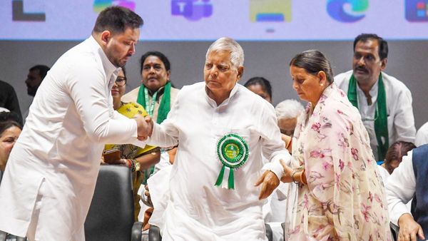 Bihar News: लालू यादव की टीम में शामिल हुईं बिहार की पूर्व CM राबड़ी देवी, इस पद पर किया गया नियुक्त