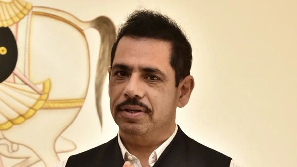 प्रियंका गांधी के पति रॉबर्ट वाड्रा के खिलाफ ED ने दाखिल किया आरोप पत्र, 37 करोड़ रुपये की संपत्ति कुर्क