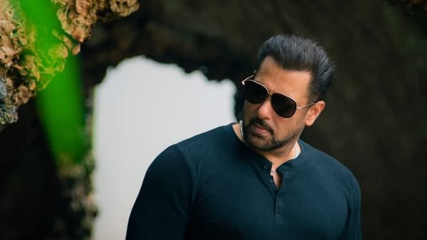 Scoop: ईद 2026 पर नहीं रिलीज होगी सलमान खान की 'बैटल ऑफ गलवान', मेकर्स ने बनाया तगड़ा प्लान!