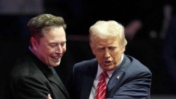 डोनाल्‍ड ट्रंप का ‘वन बिग ब्यूटीफुल बिल’ अमेरिकी सीनेट में हुआ पास, एलन मस्‍क ने दी ये प्रतिक्रिया