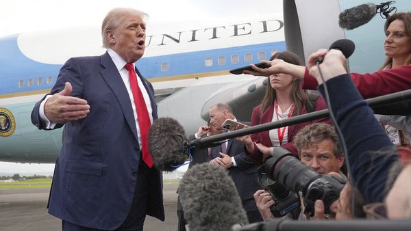 थाइलैंड-कंबोडिया को ट्रम्‍प की धमकी, - युद्ध नहीं रोका तो बिजनेस नहीं, साथ ही भारत-पाक संघर्ष का किया जिक्र