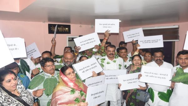 MP News: मध्यप्रदेश विधानसभा में क्यों हुआ हंगामा, जानिए, आदिवासी अधिकारों को लेकर कांग्रेस का जोरदार प्रदर्शन