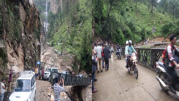 Uttarakhand news: यमुनोत्री हाईवे पर 12 दिन बाद आवाजाही शुरू, 5 दिनों में दिन रात काम कर बैली ब्रिज तैयार