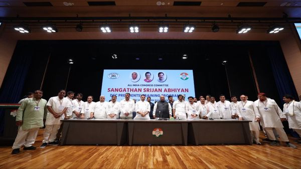 दिल्ली में MP कांग्रेस की रणनीति: जिला अध्यक्षों को वोटर लिस्ट जांच का बड़ा टास्क, रतलाम में आंदोलन की तैयारी