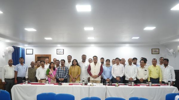 Bihar News: राजस्व महा–अभियान में पंचायत प्रतिनिधियों की भूमिका महत्वपूर्ण : अपर मुख्य सचिव