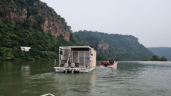 Bihar Tourism: 24 अगस्त से करमचट डैम में हाउसबोट सुविधा, रोमांच और प्रकृति का अनोखा संगम, जानिए ख़ासियत