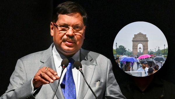 'दो घंटे की बारिश में पूरे शहर को लकवा मार जाता है', सुप्रीम कोर्ट में दिल्ली को लेकर ऐसा क्यों बोले CJI