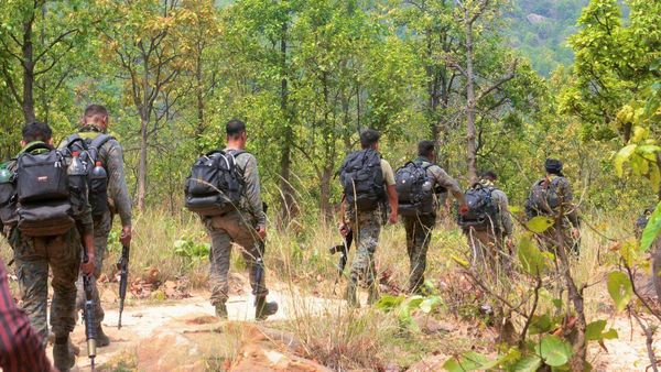 Jammu-Kashmir: उधमपुर में बड़ा सड़क हादसा, 2 CRPF जवान शहीद, 12 घायल