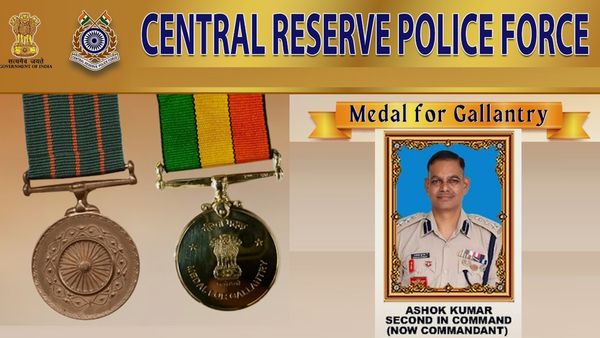 CRPF के वो कमांडेंट, जिन्हें पांचवीं बार मिला वीरता पुरस्कार, अशोक कुमार ने कब-कहां पेश की बहादुरी की मिसाल?