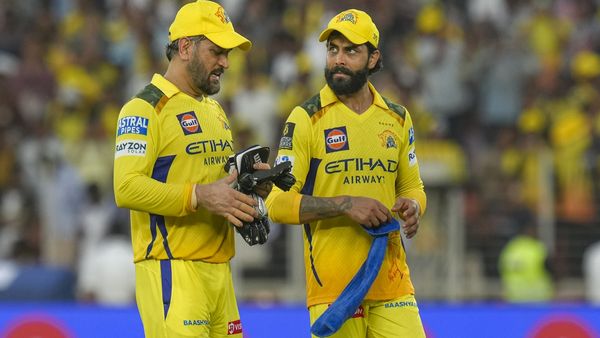 DHONI से फैन ने पूछा IPL 2026 में खेलेंगे आप? पहली बार माही ने बयां किया अपना दर्द, बता दी सच्चाई!