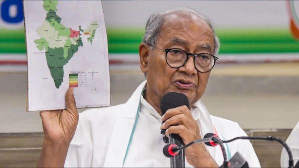 मध्य प्रदेश में क्यों 15 महीने में ही गिरी थी कांग्रेस की सरकार, दिग्विजय सिंह ने बताई पूरी कहानी