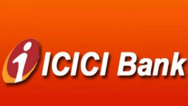 ICICI ने ग्राहकों के विरोध के बाद वापस लिया 50,000 रुपये मिनिमम बैलेंस रखने का नियम, जानिए अब कितना किया