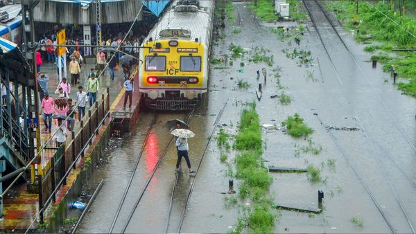 महाराष्ट्र में मूसलाधार बारिश का कहर, अब तक 6 की मौत, मुख्यमंत्री बोले- अगले 48 घंटे बेहद अहम