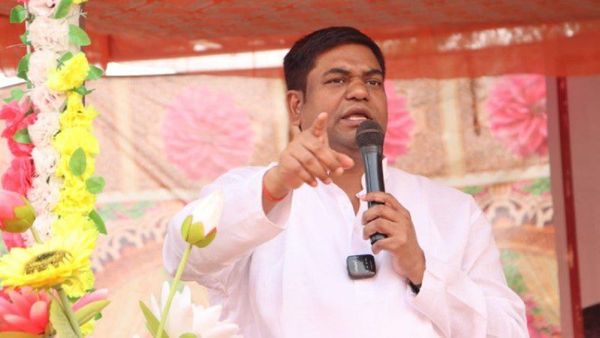 SIR 2025 Update: मेरी पत्नी मुंबई में रहती हैं, लेकिन नाम बिहार में जुड़ गया,सहनी ने चुनाव आयोग और BJP को घेरा