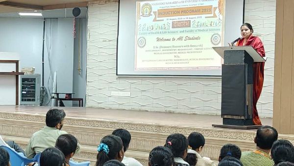 MGUG: 'महिला हिंसा पर तोड़ें चुप्पी करें सीधा संवाद...', राज्य महिला आयोग की उपाध्यक्ष ने की युवाओं से अपील