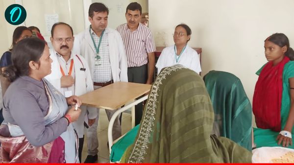 Varanasi News: महिला आयोग की सदस्य का कड़ा रुख, हर स्तर पर महिला सुरक्षा का लिया फील्ड अपडेट