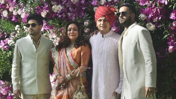 Anil Ambani: क्या करते हैं अनिल अंबानी के दोनों बेटे, की है कहां से पढ़ाई? क्या चुका पाएंगे पिता का कर्ज?