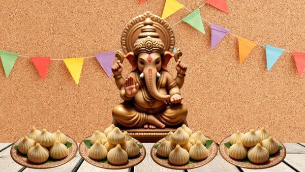 Ganesh Chaturthi 2025: गणपति जी को क्यों चढ़ाते हैं मोदक? जानिए इसके पीछे की कहानी और महत्त्व