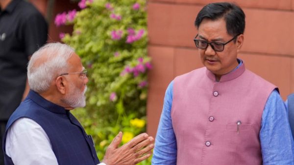 क्‍या प्रधानमंत्री को छूट दी जाएगी? PM, CM व मंत्रियों को हटाने संबंधी विधेयक पर किरेन रिजिजू का बड़ा खुलासा