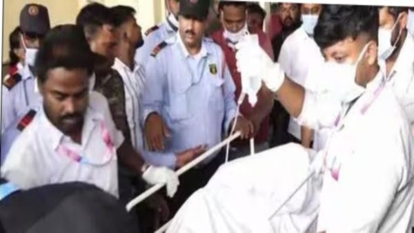 पुरी में ज़िंदा जलाई गई नाबालिग लड़की की दिल्ली AIIMS में मौत, CM मोहन माझी, पूर्व CM नवीन पटनायक ने जताया शोक