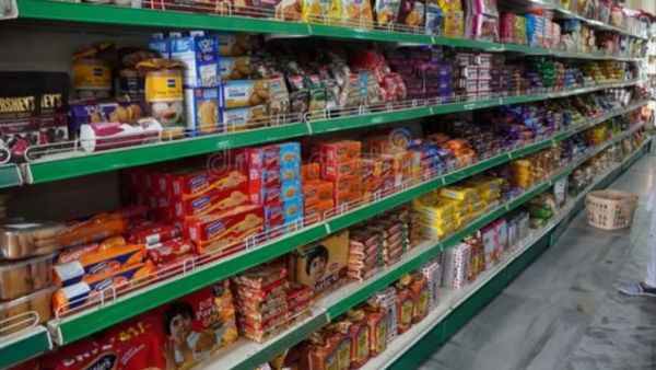 GST 2.0: अब कम दाम में भर जाएगा थैला, पहले से ज्यादा क्वांटिटी में मिलेंगे बिस्कुट, स्नैक्स, चाय और शैम्पू