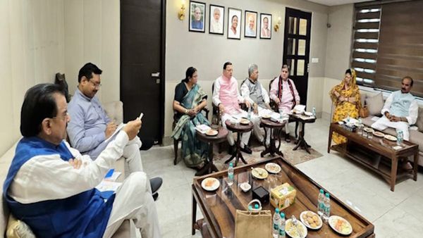 दिल्ली में उत्तराखंड BJP की विधानसभा चुनाव 2027 को लेकर बड़ी बैठक, संगठन, सरकार, सांसदों के बाद क्या हुई चर्चा