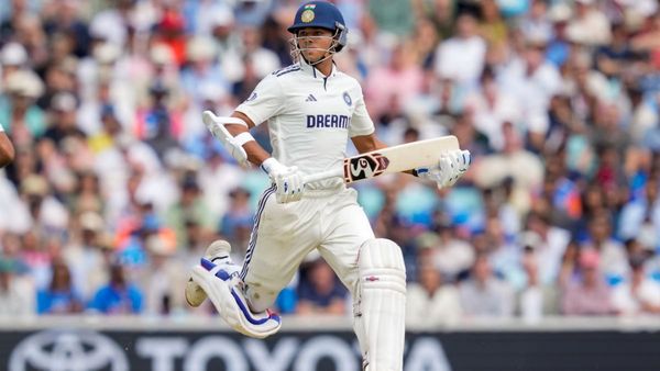 यशस्वी जायसवाल ने निकाली इंग्लैंड की हेकड़ी, ओवल में शानदार शतक जड़ बनाया अनोखा कीर्तिमान