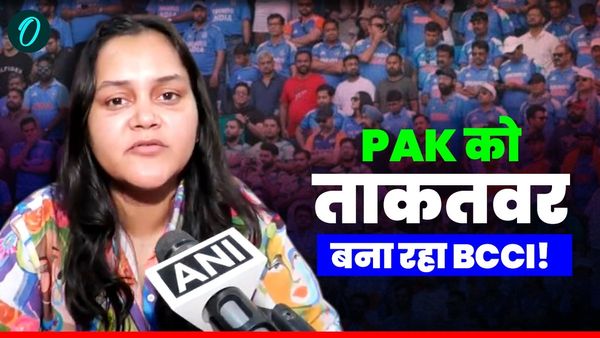 'शहीदों के लाशों पर मैच खेला जा रहा है', शुभम द्व‍िवेदी की पत्नी के बयान के बाद BCCI पर भड़के लोग