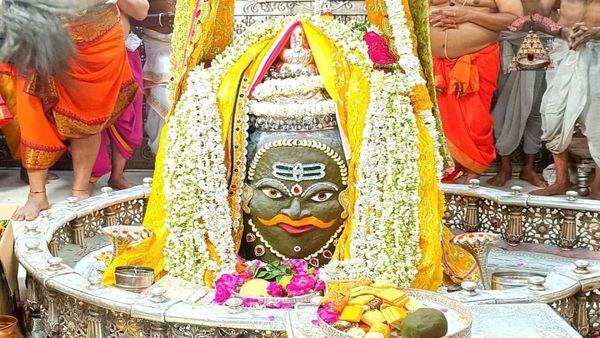 Ujjain News: उज्जैन में महाकाल का जयकारा, 39 दिनों में 30 करोड़ का चढ़ावा व सवा करोड़ भक्तों ने टेका माथा!