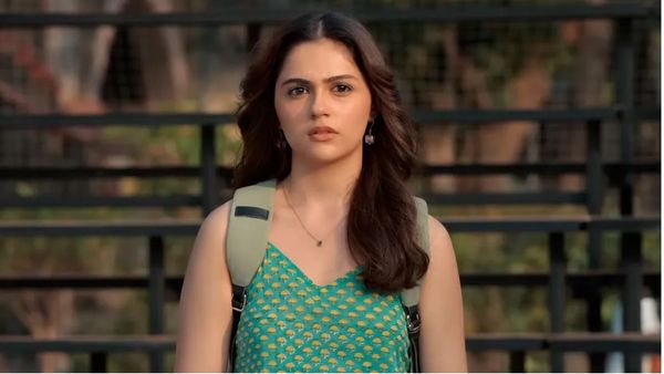 अनीत पड्डा ने 300 करोड़ी मूवी से कियारा आडवाणी को कर दिया रिप्लेस, प्रेम के बाद दर्शकों को डराएंगी