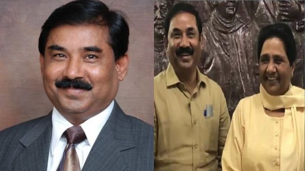 कौन हैं अशोक सिद्धार्थ, कितनी संपत्ति के हैं मालिक? सबके सामने मायावती से हाथ जोड़कर मांगी माफी, BSP में शामिल