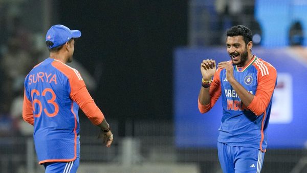 IND vs UAE Pitch Report: बल्लेबाज मचाएंगे तबाही या गेंदबाज पड़ेंगे भारी? भारत-यूएई एशिया कप मैच की पिच रिपोर्ट