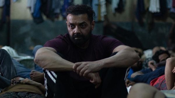 अनुराग कश्यप की'बंदर' का TIFF में दिखा ऐसा जलवा, बॉबी देओल के लुक ने लोगों को बनाया दीवाना