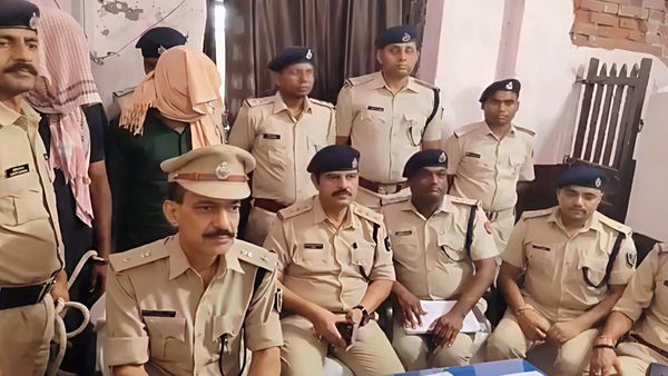 Bihar News: फिल्मी अंदाज़ में किडनैपिंग, कोच अगवा हुआ अटेंडेंट, पुलिस ने 5 को किया गिरफ़्तार, जानिए पूरा मामला