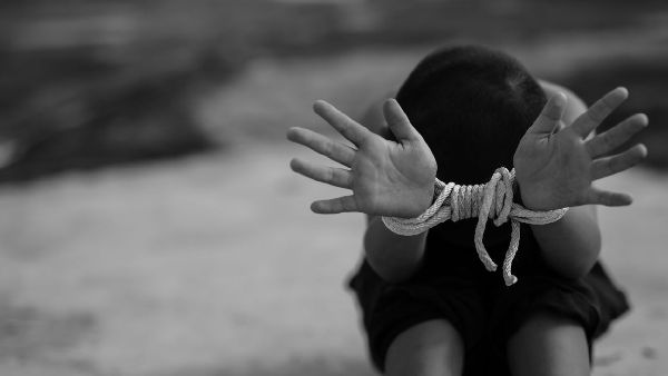 Child Trafficking Busted: 18 माह के बच्चे को 45,000 रुपये में बेचा, दिल्ली पुलिस ने UP से छुड़ाया, 5 अरेस्ट