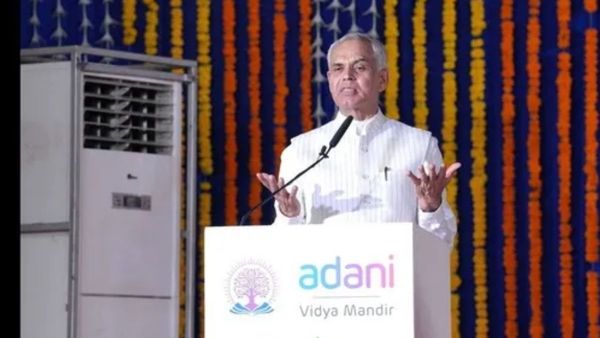 Adani Foundation का अडानी विद्या मंदिर बना उम्मीद की किरण, गुजरात राज्‍यपाल देवव्रत ने शिक्षा मॉडल की सराहना