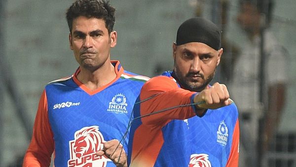 IND vs PAK: 'पाकिस्तान के साथ क्रिकेट नहीं होना चाहिए', भारत-पाक मैच पर हरभजन सिंह ने उठाए सवाल