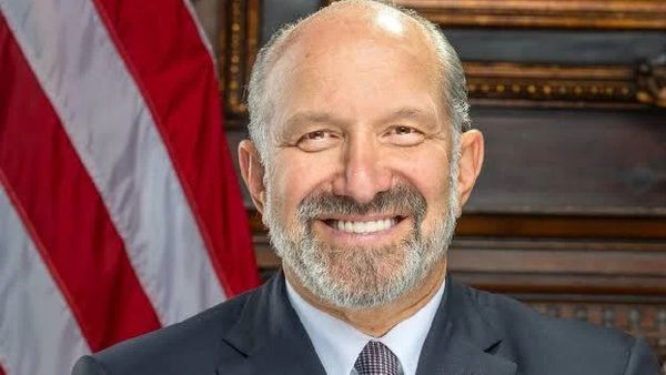 ‘भारत 2 महीने में माफी मांगेगा’, टैरिफ की जंग के बीच Trump के सहयोगी हॉवर्ड लुटनिक ने क्यों कहा ऐसा?