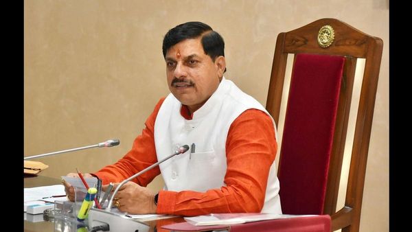 MP News: मुरैना के एसडीएम अरविंद माहौर निलंबित, मुख्यमंत्री डॉ. मोहन यादव ने दिए तत्काल कार्रवाई के निर्देश