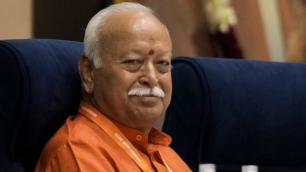 विकास की खंडित दृष्टि का परिणाम हैं आज की वैश्विक समस्याएं
