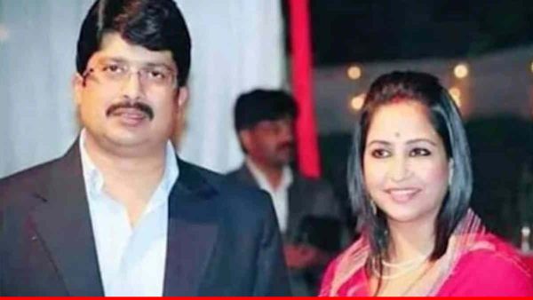 Bhanvi Singh का आरोप, राजा भैया के पास अवैध और घातक हथियारों का जखीरा, पीएमओ से की शिकायत