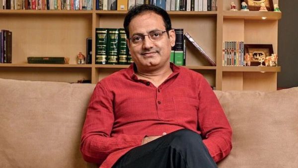 Vikas Divyakirti Net Worth: सिर्फ यूट्यूब से हर महीने लाखों की कमाई, कितनी है विकास दिव्यकीर्ति की नेटवर्थ?