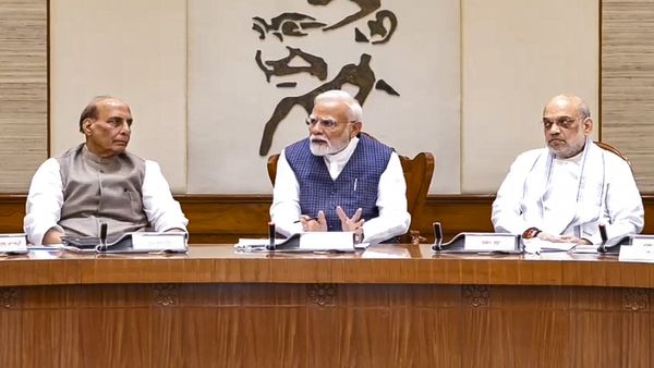 India AI Mission: मोदी सरकार का आर्टिफिशियल इंटेलिजेंस में बंपर निवेश, ₹1,500 करोड़ खर्च करने की तैयारी
