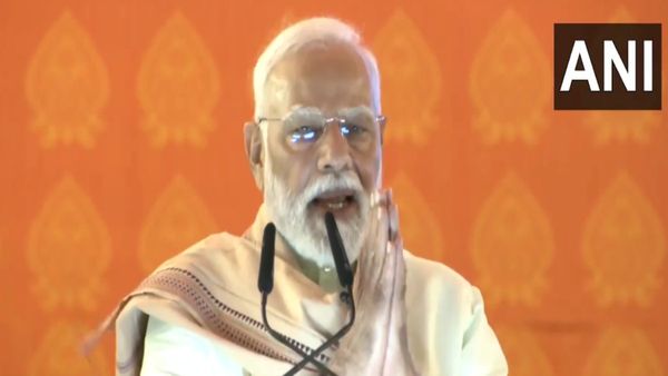 PM Modi in Purnia: पीएम मोदी ने बिहार की जनता से क्यों मांगी माफी?